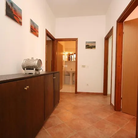 With A Parking Space Stranici, - 7105 Apartament