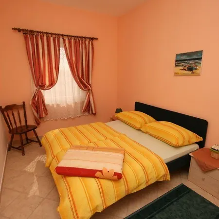 Apartament With A Parking Space Stranici, - 7105 *