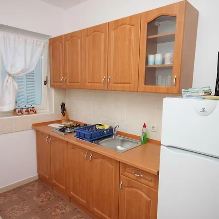 With A Parking Space Stranici, - 7105 Apartament *