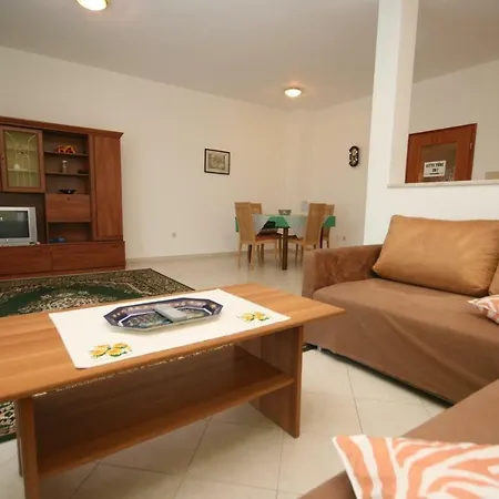 Apartament With A Parking Space Stranici, - 7105 *